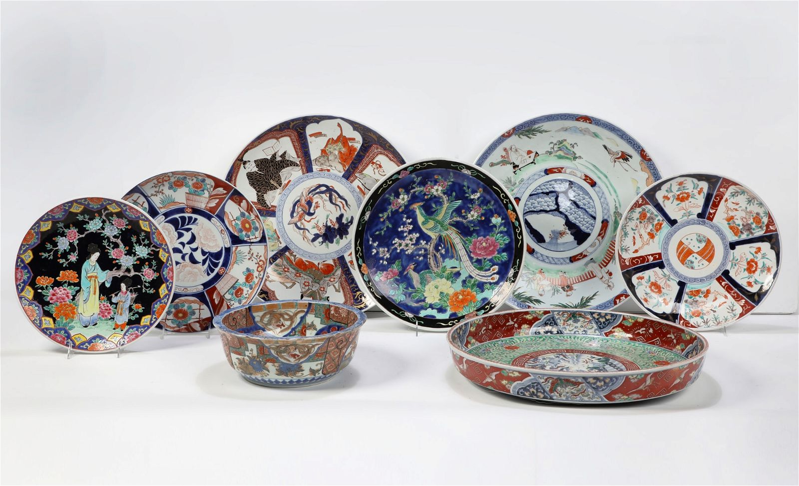 EIGHT PREDOMINANTLY JAPANESE ARITA WARE