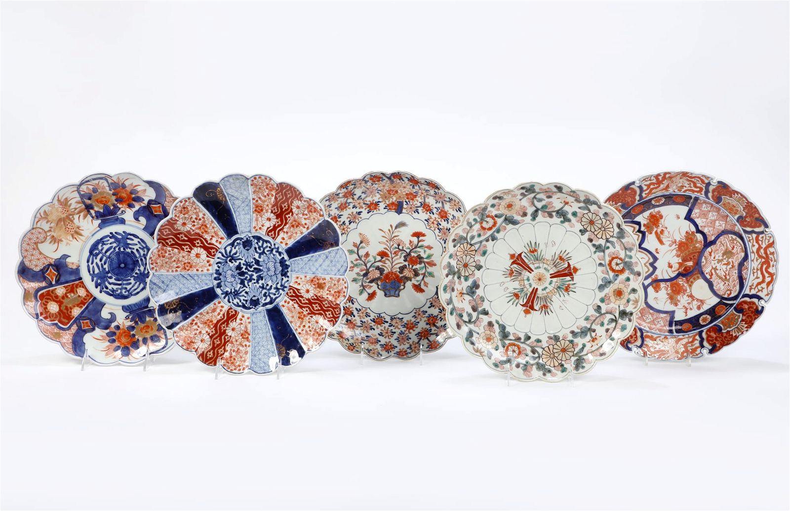 FIVE IMARI TYPE PORCELAIN CHARGERSFive