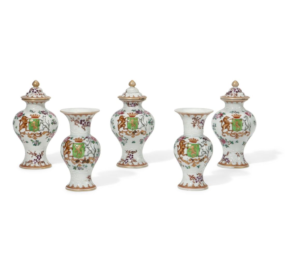 A FIVE PIECE SAMSON ARMORIAL PORCELAIN 2fb305d