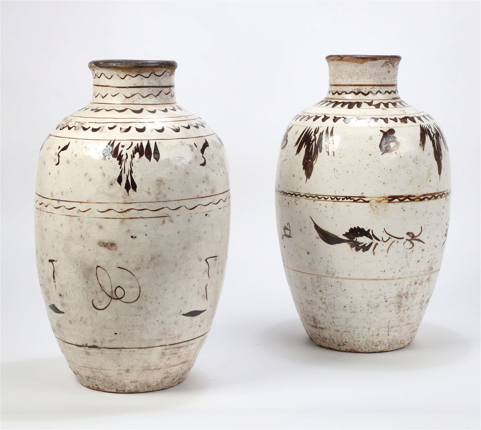 A PAIR OF CIZHOU GLAZED EARTHENWARE 2fb30ca