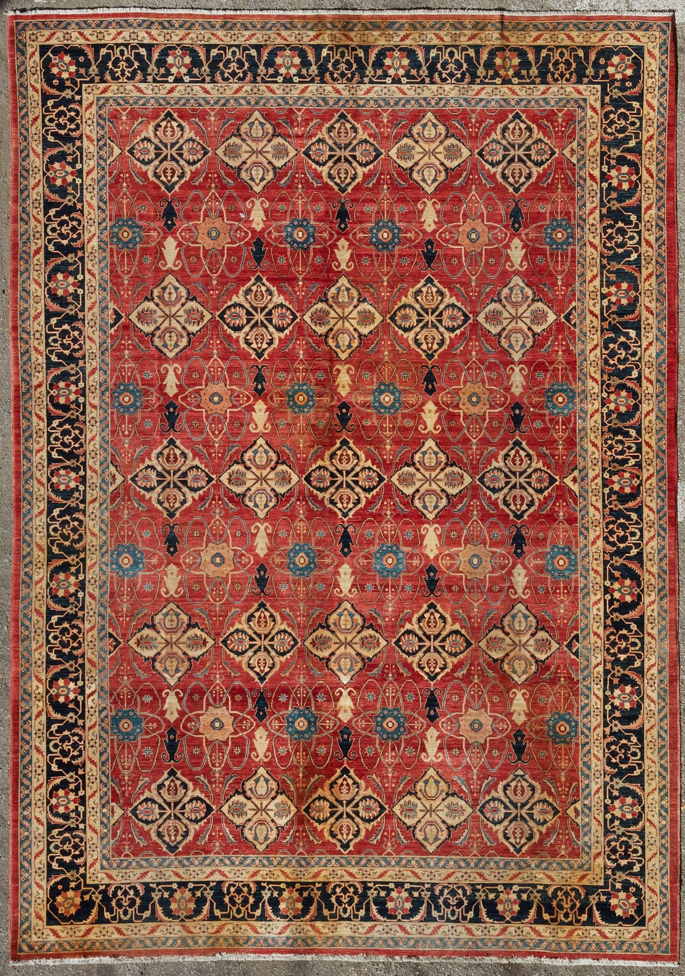 A PERSIAN STYLE CARPETA Persian 2fb30ff