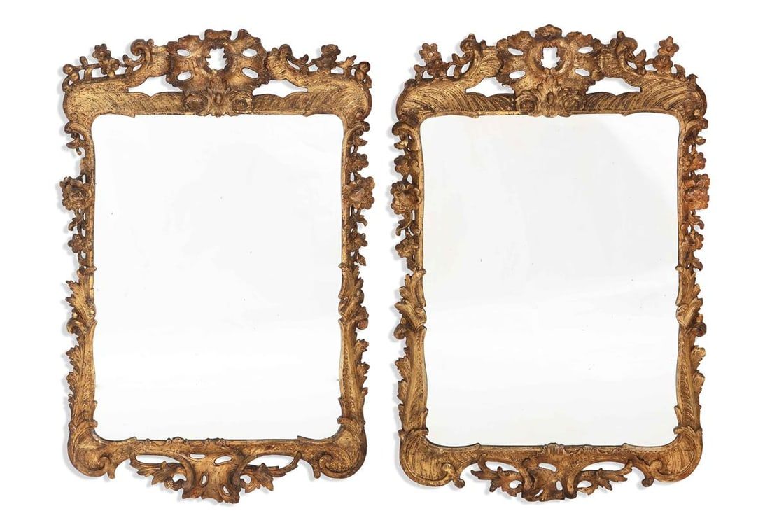 A PAIR OF GEORGE III GILTWOOD MIRRORSA