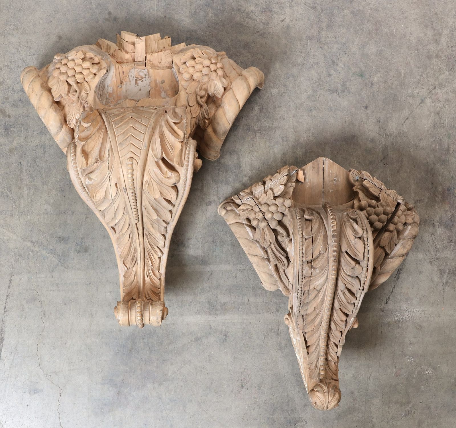 A PAIR OF NEOCLASSICAL STYLE PINE 2fb3885