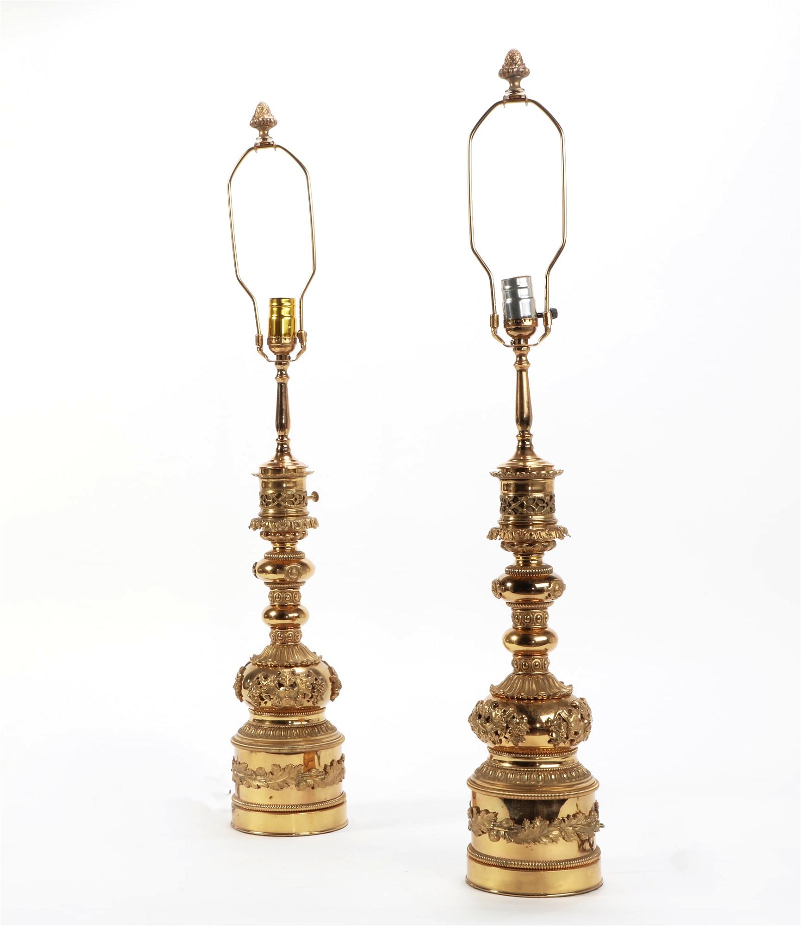 A PAIR OF FRENCH GILT METAL LAMPSA 2fb3905