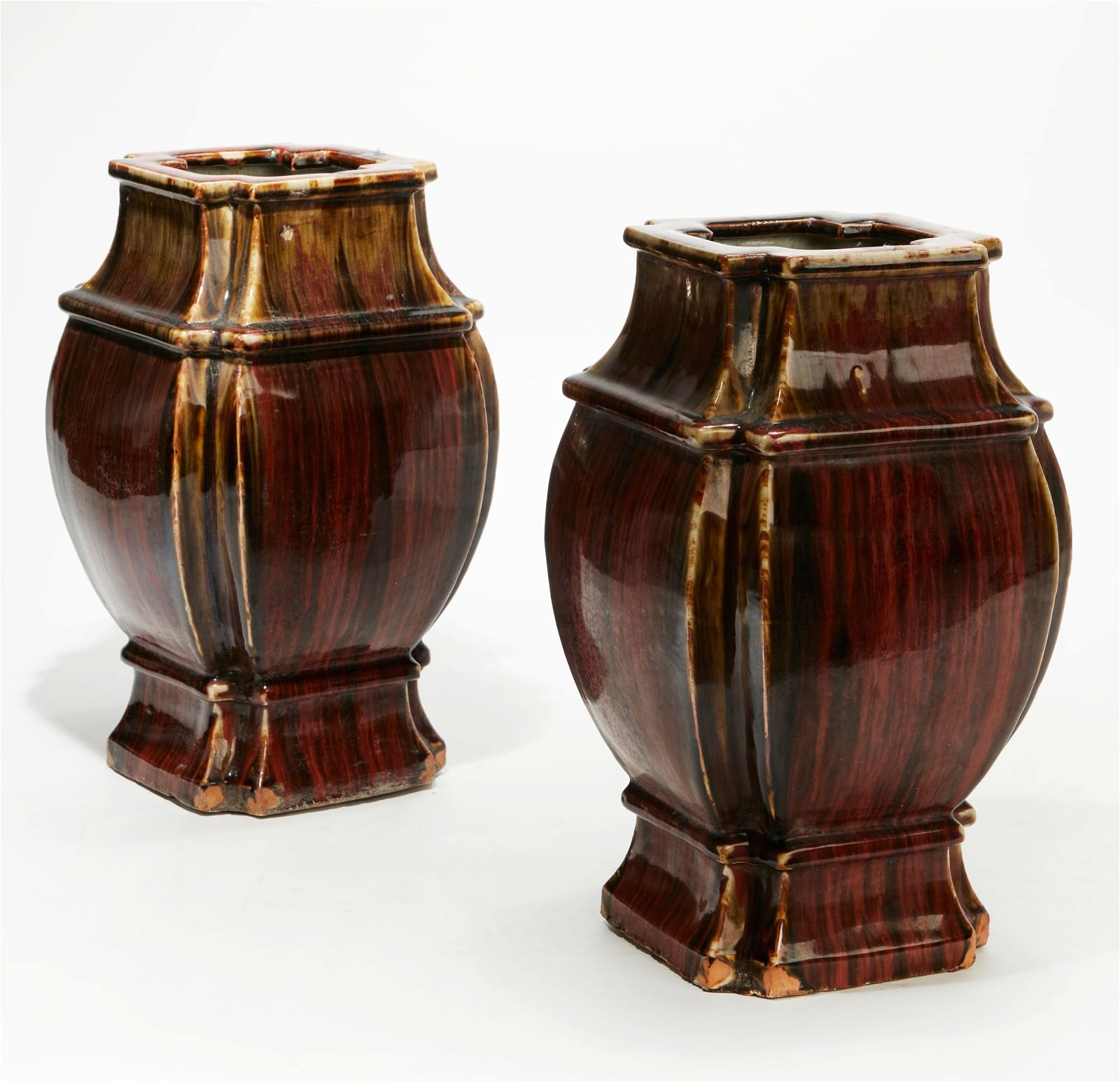 A PAIR OF CHINESE BROWN GLAZED 2fb390d
