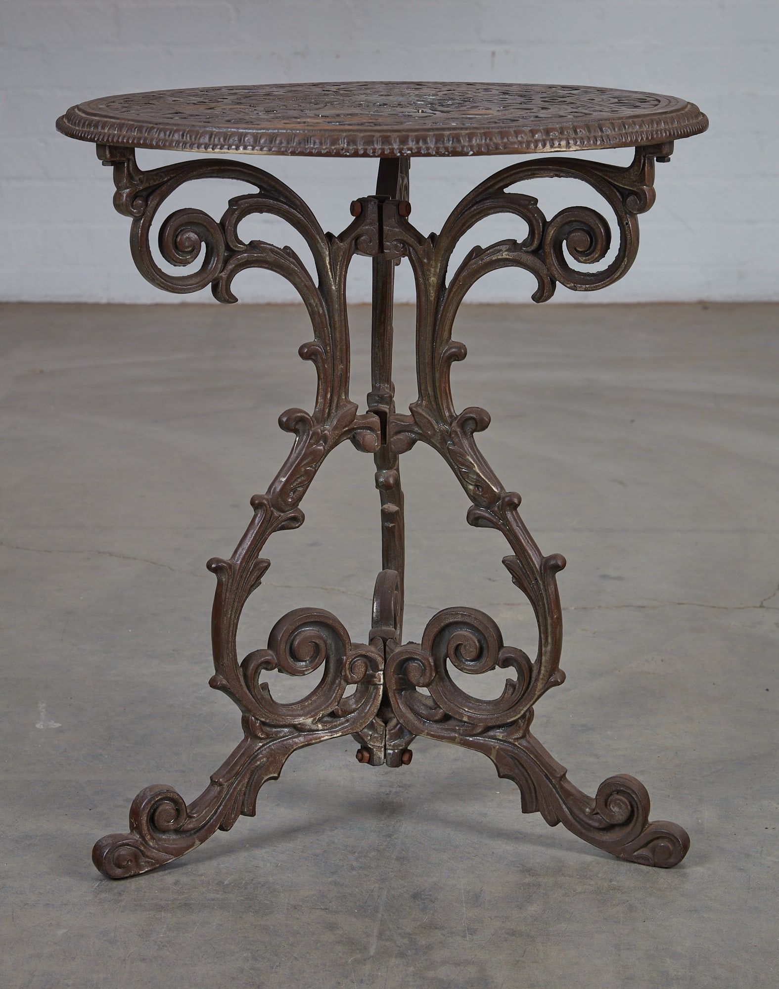 A CONTINENTAL CAST IRON TABLE  2fb3921