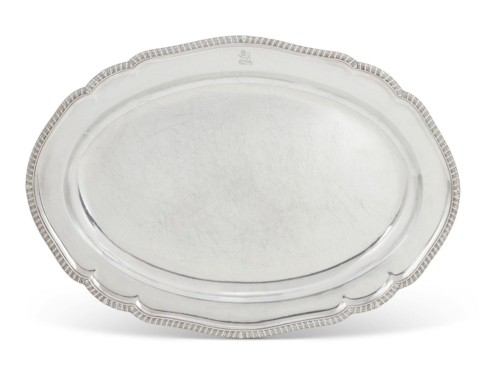 A LARGE IRISH REGENCY SILVER OVAL MEAT