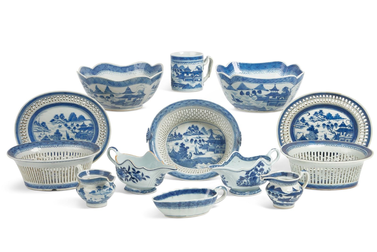A GROUP OF CHINESE EXPORT PORCELAIN 2fb3b3a