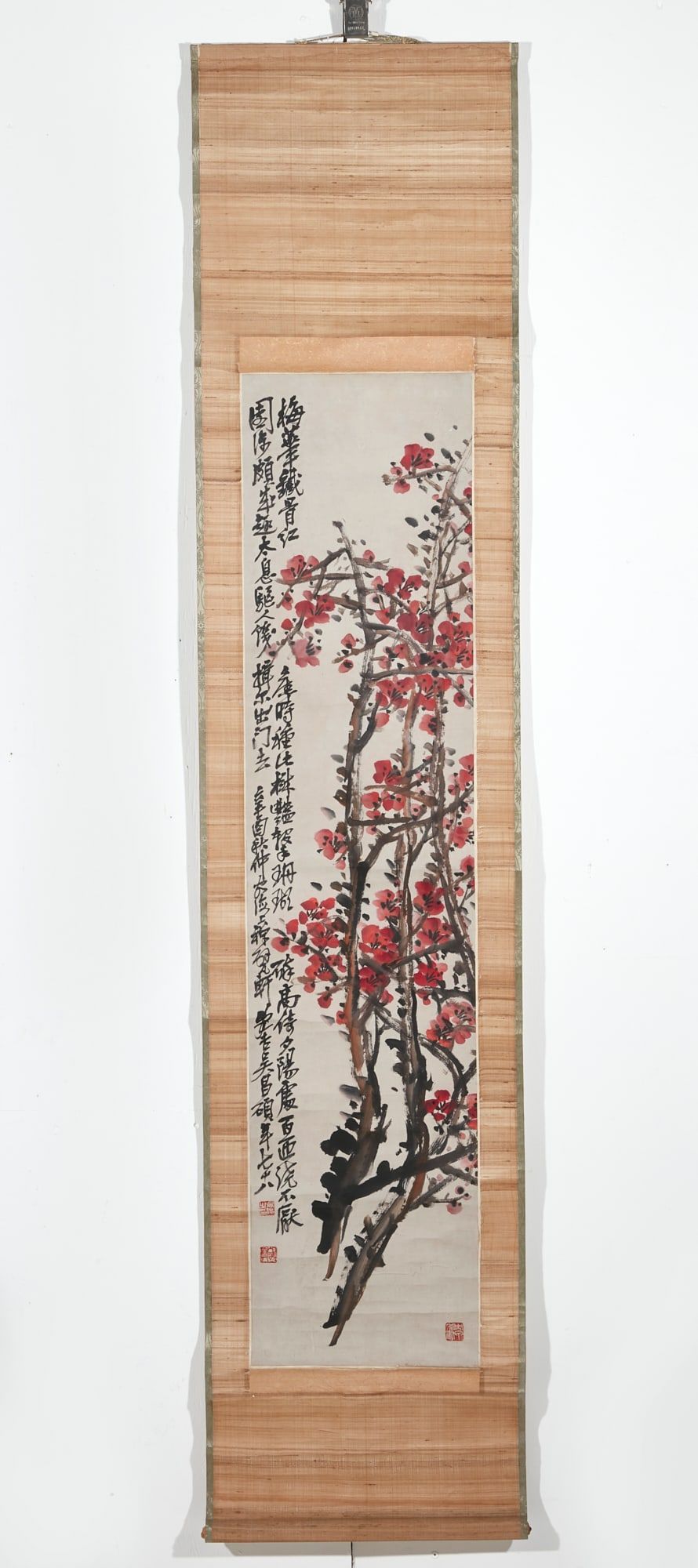 A CHINESE SCROLL DEPICTING RED 2fb3cfd