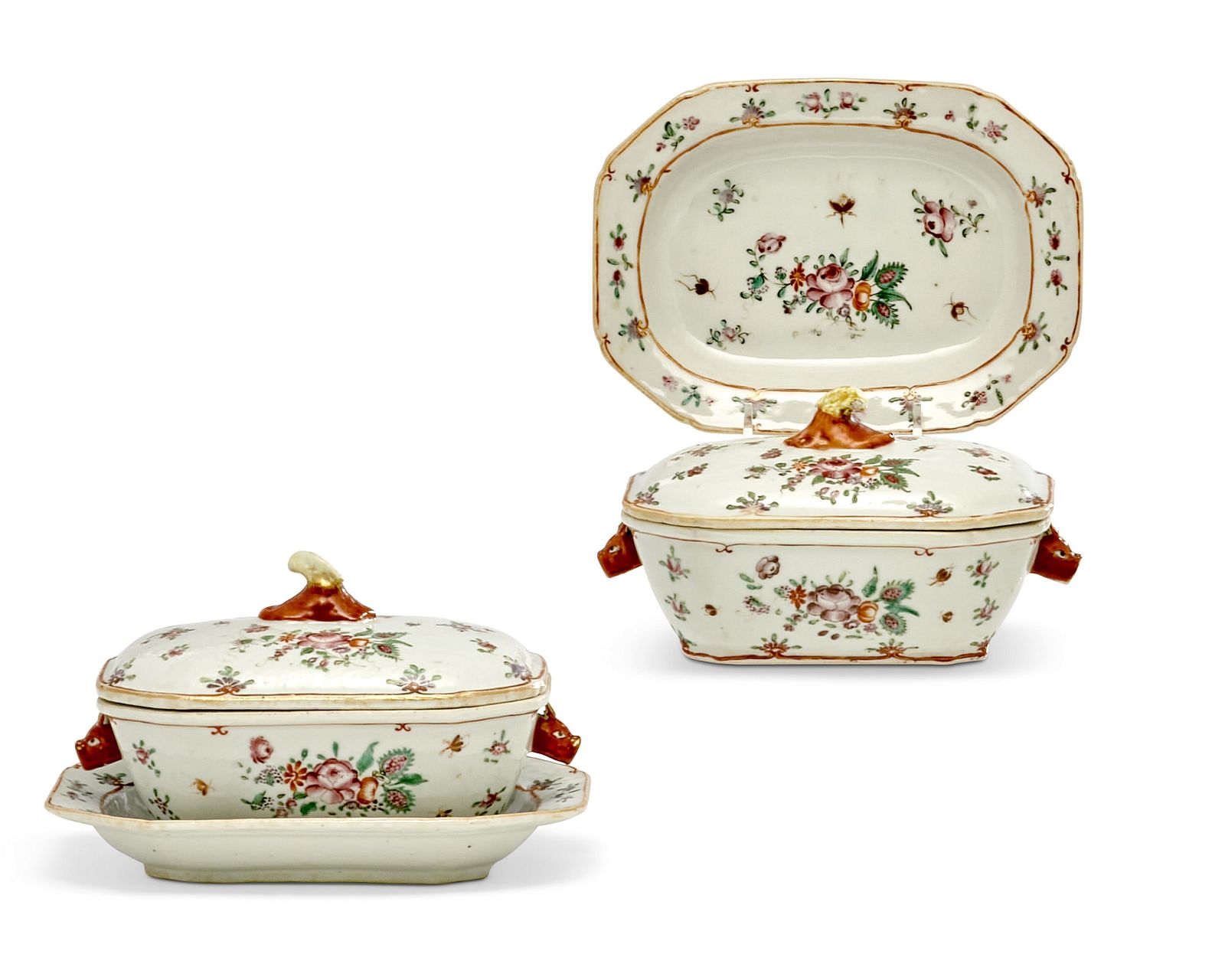 A PAIR OF CHINESE EXPORT SMALL TUREENS