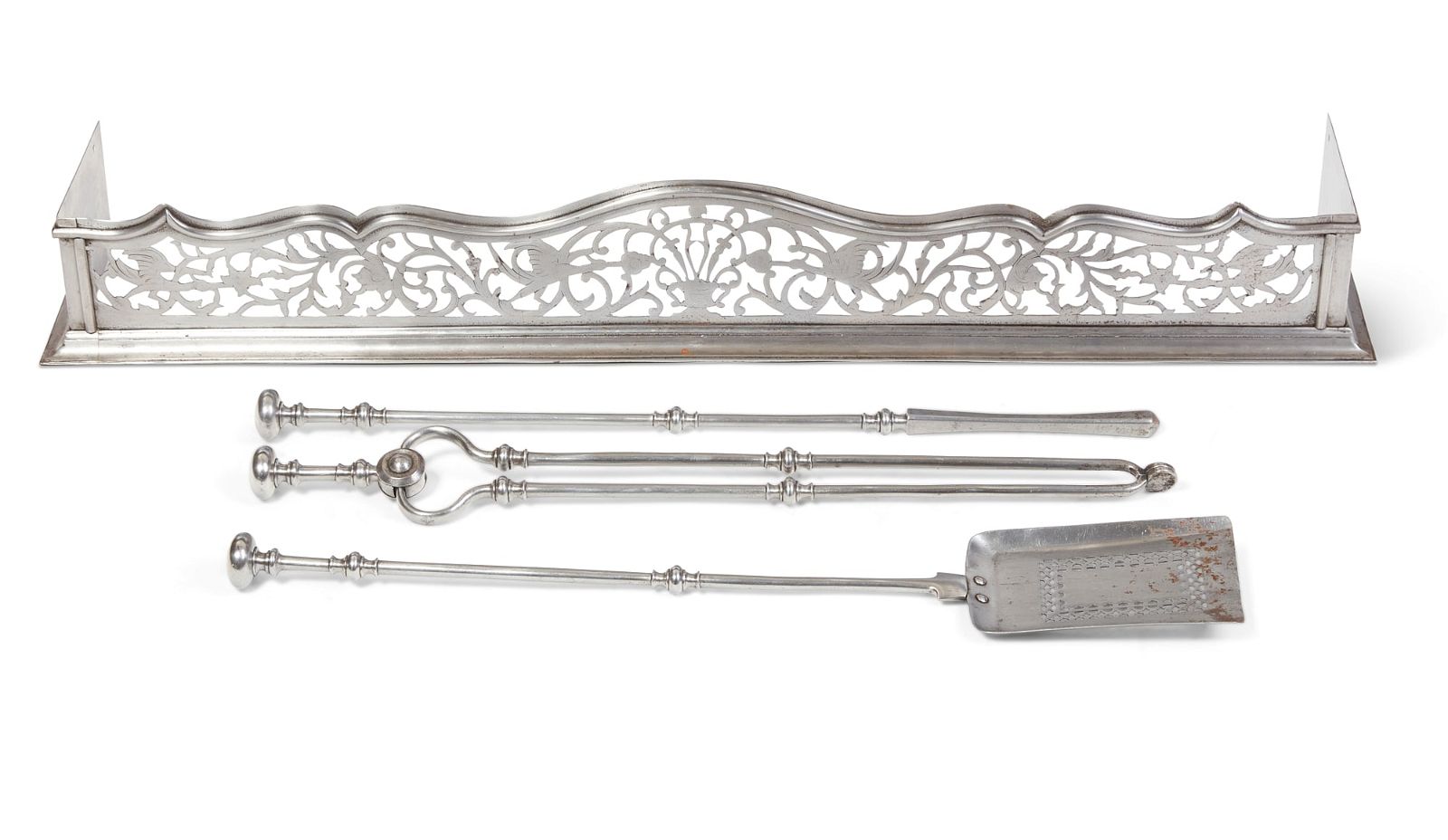 AN ASSEMBLED SET OF GEORGE III STEEL