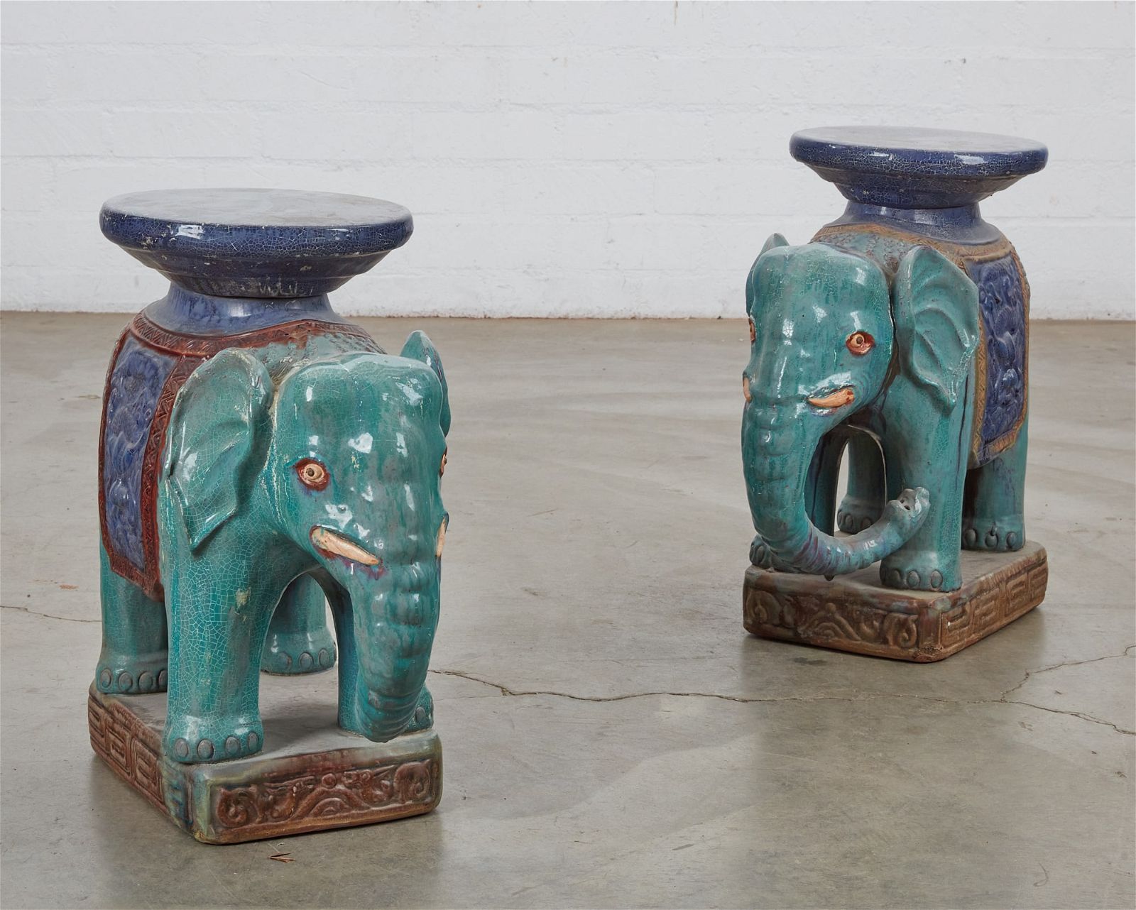 A PAIR OF CHINESE GLAZED ELEPHANT 2fb404e