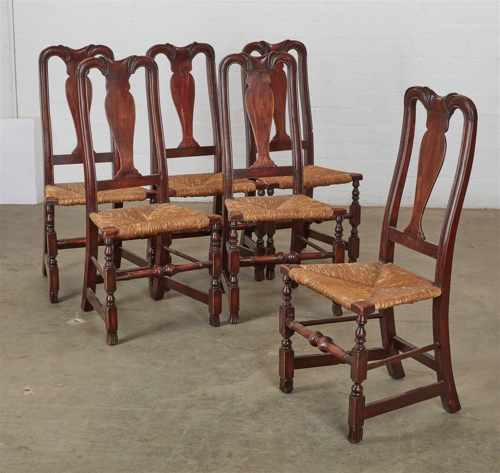 A SET OF SIX QUEEN ANNE MAPLE SIDE CHAIRSA