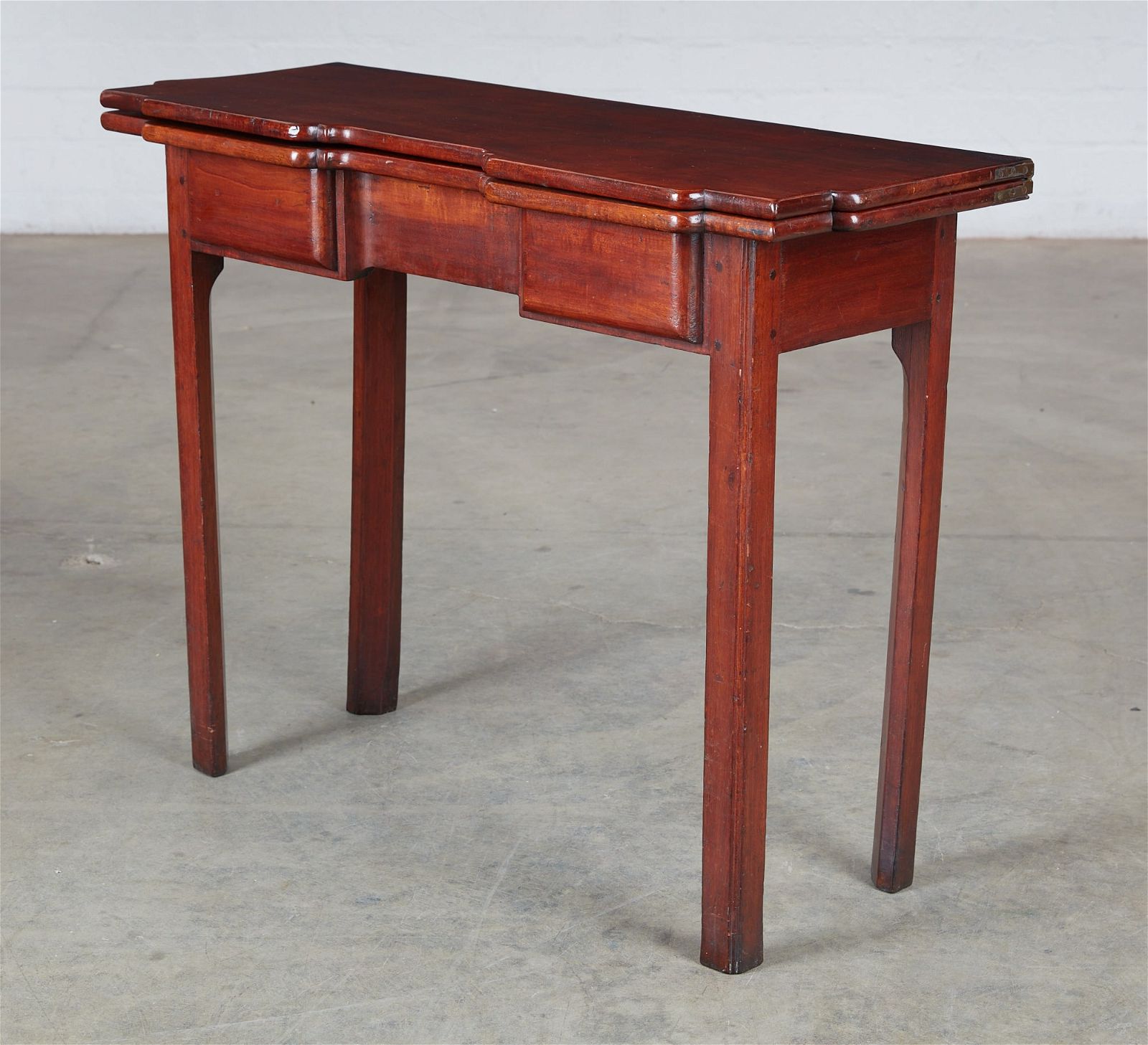 A CHIPPENDALE CHERRY FOLD TOP GAMES 2fb414d