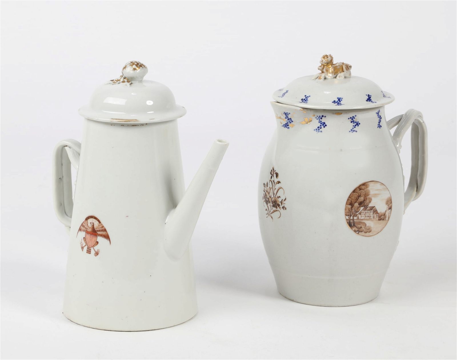 A CHINESE EXPORT PORCELAIN ALE JUG AND