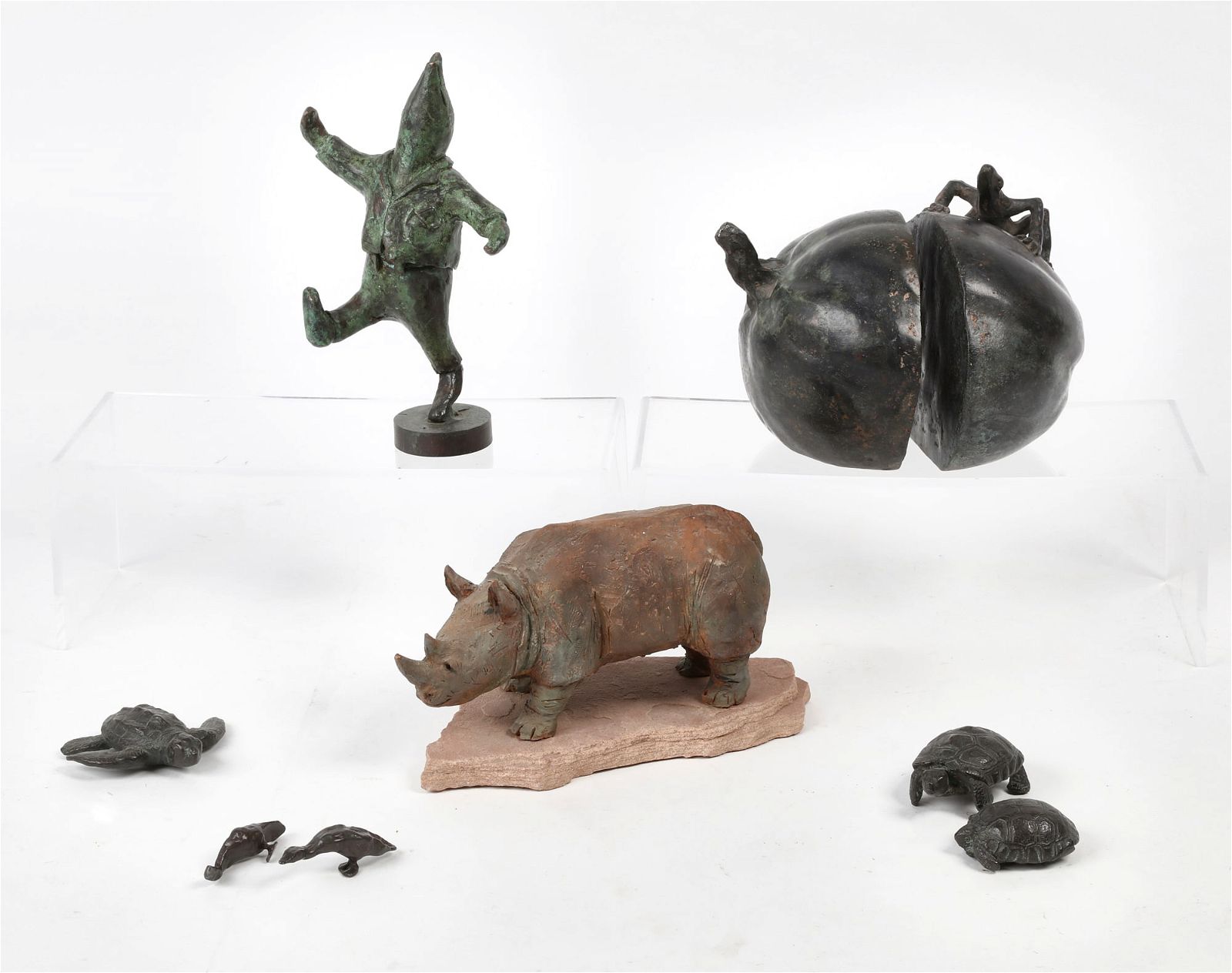 A GROUP OF BRONZE AND TERRACOTTA ARTICLESAn