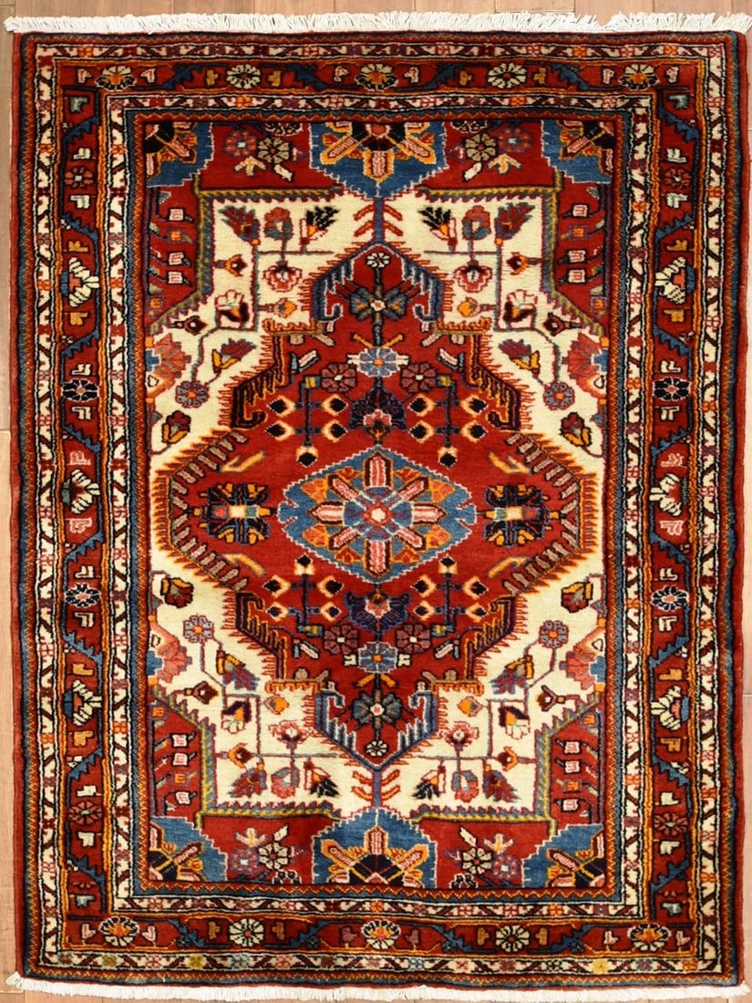 A HAMADAN RUG POST 1950A Hamadan 2fb41c4