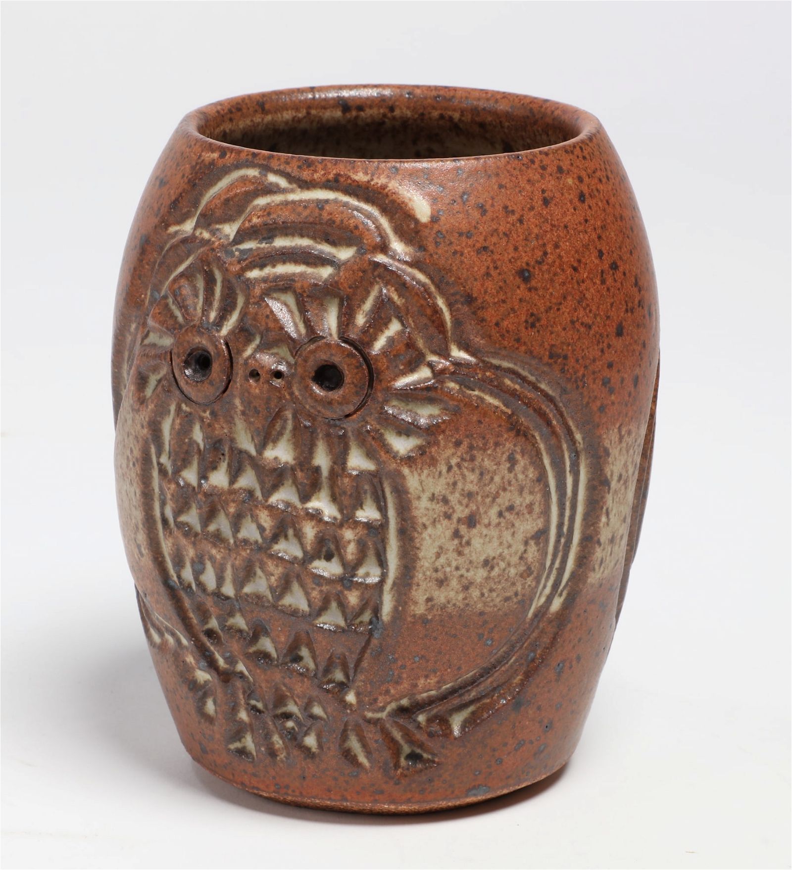 DORA DE LARIOS, OWL VASE, 2016Dora De