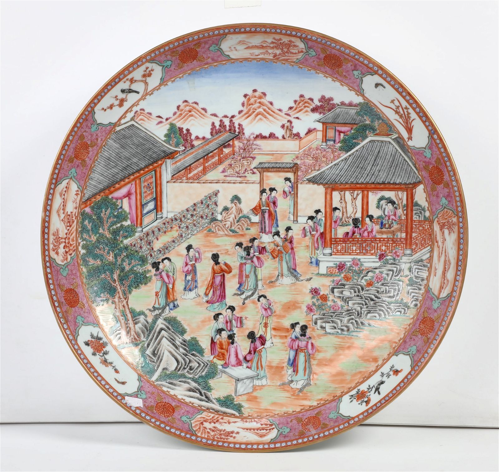 A LARGE CHINESE FAMILLE ROSE PORCELAIN 2fb42b3