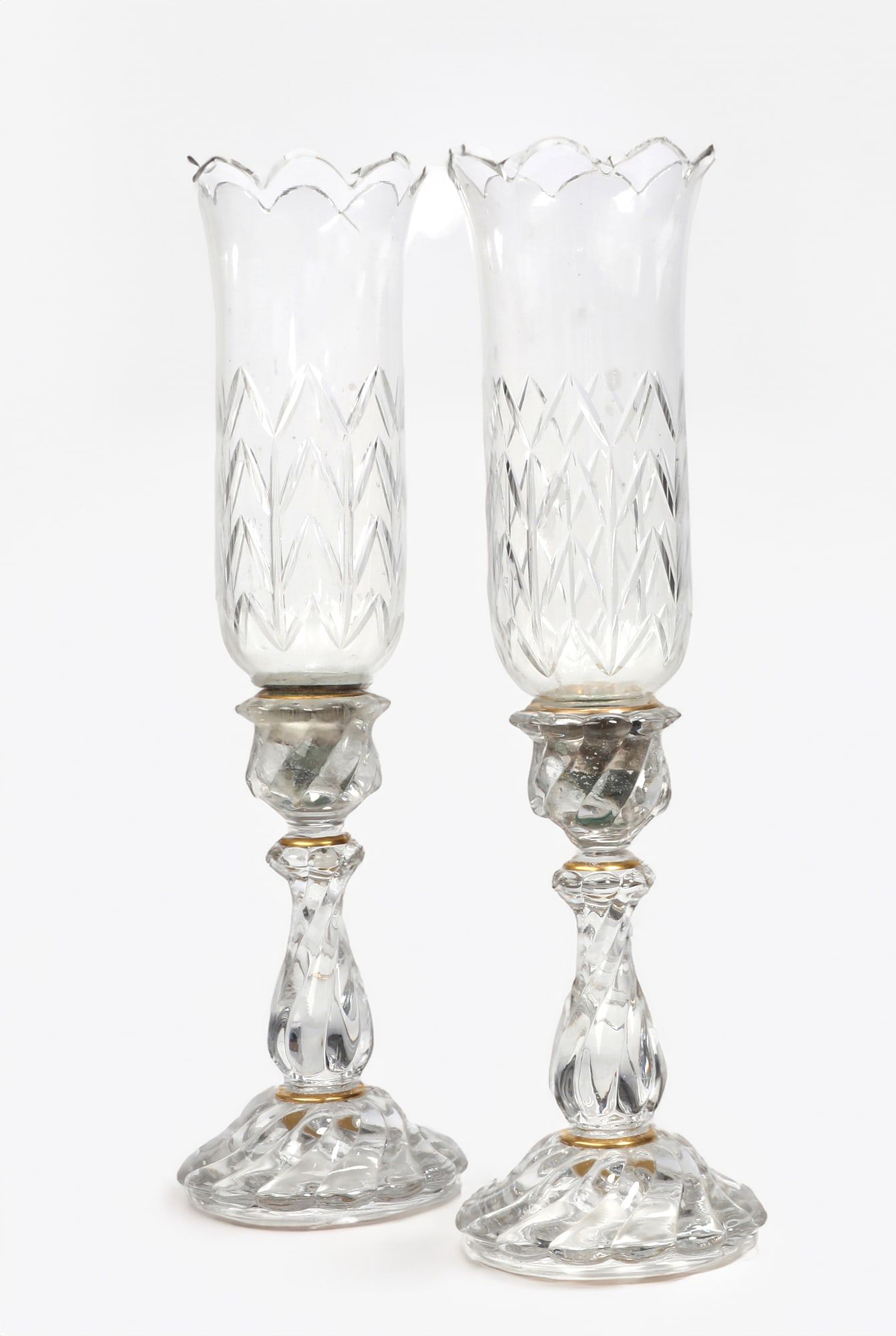 A PAIR OF BACCARAT CANDLESTICK 2fb4312