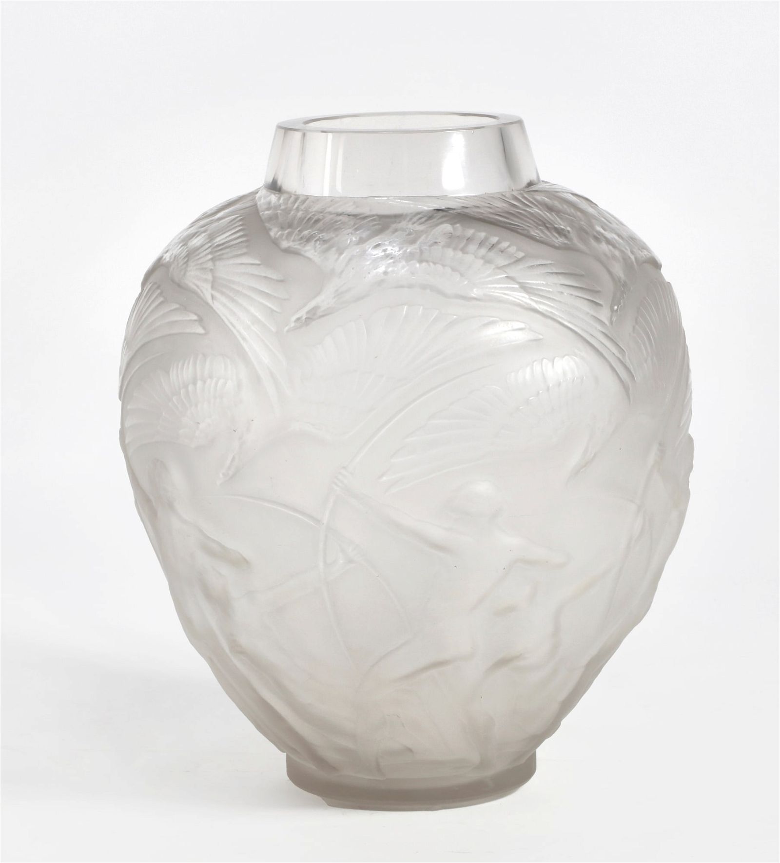 A LALIQUE MOLDED AND FROSTED GLASS 2fb4381