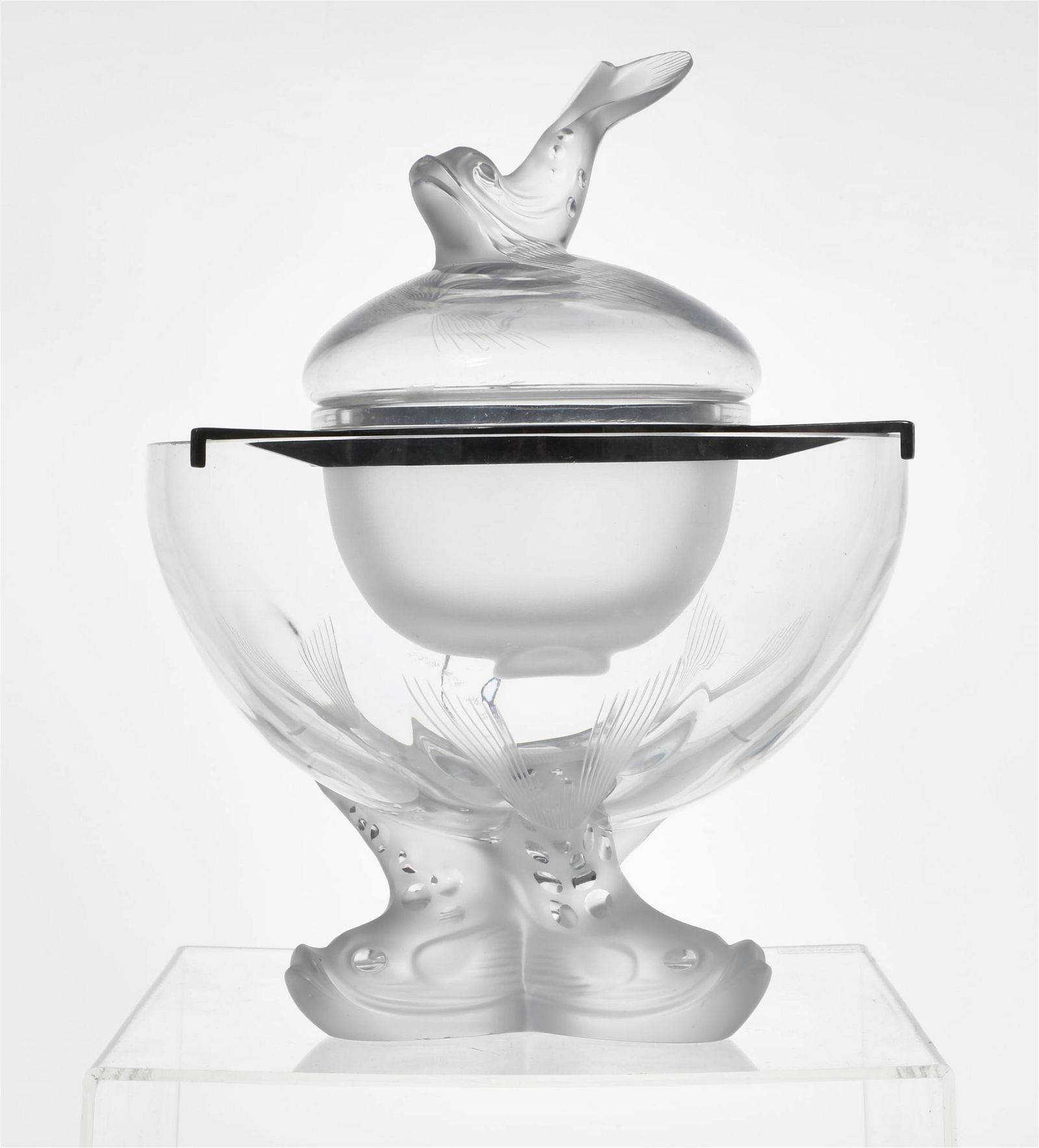 A LALIQUE CLEAR AND FROSTED GLASS CAVIAR