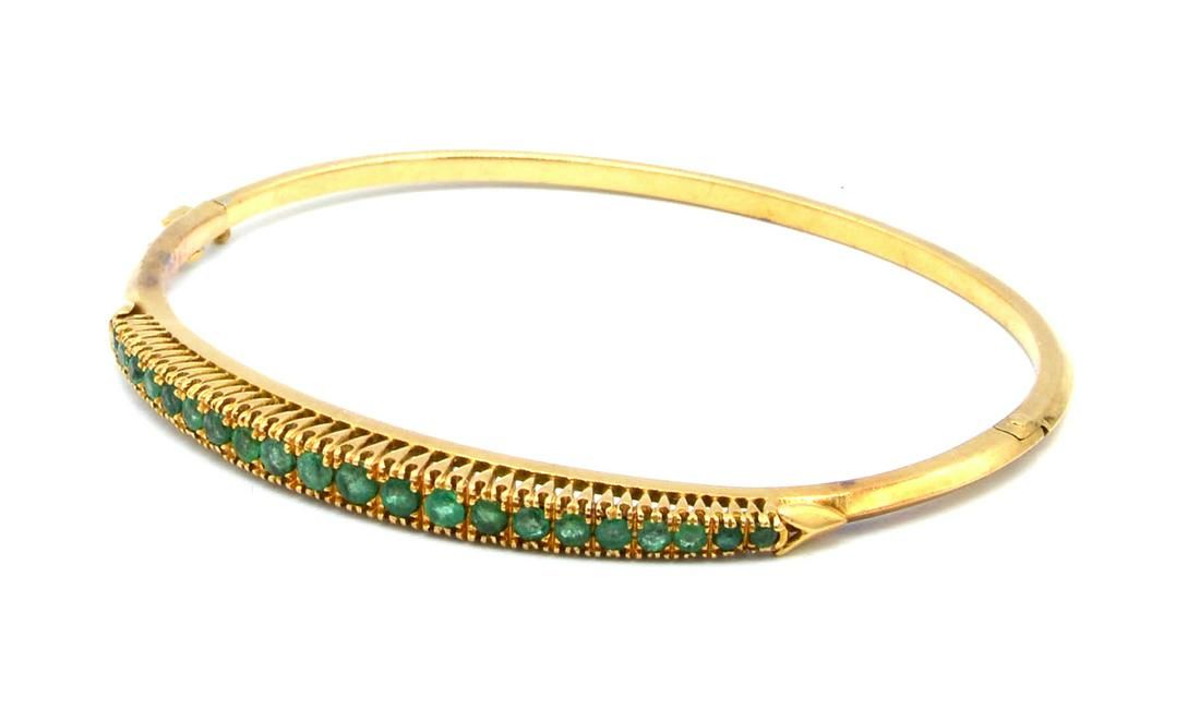 18K GOLD EMERALD KNIFE EDGE BANGLE 3d1daf