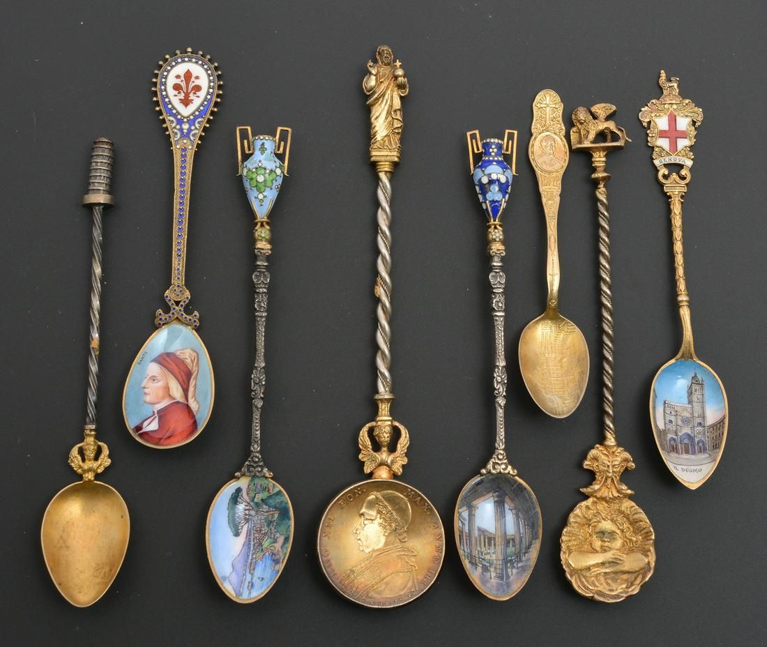 8 SILVER SOUVENIR SPOONS ITALYGrouping 3d1efe