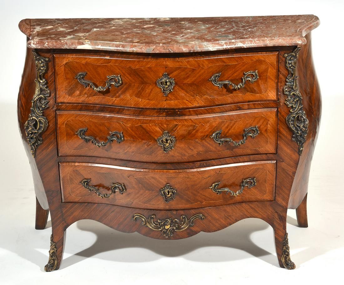 19TH CENTURY FRENCH 3 DRAWER SERPENTINE 3d1f3f