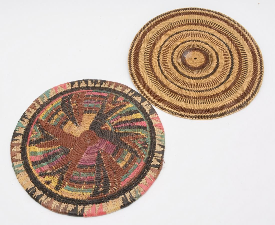 2 UNIQUE WOVEN TRAYS MONO AND 3d217d