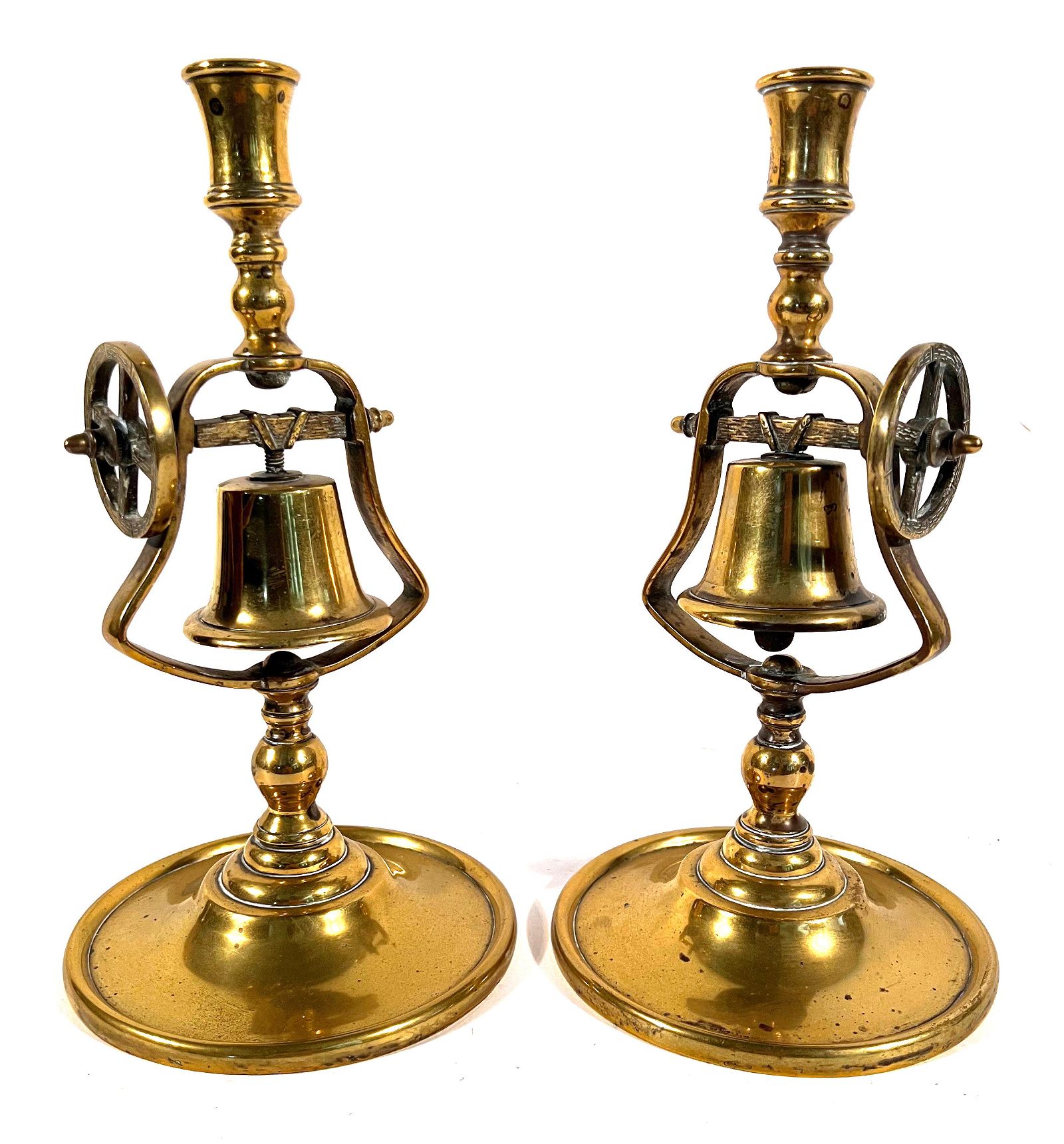 PAIR OF MARITIME BRASS CANDLESTICKS  3d21a0