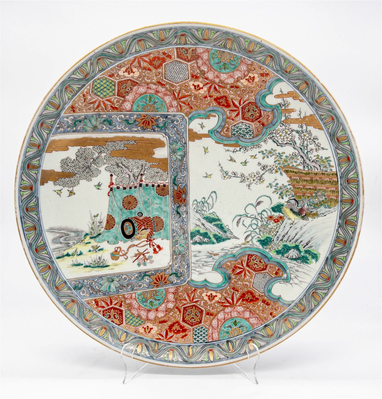 LARGE IMARI CHARGER WITH SCENIC 3d23d1