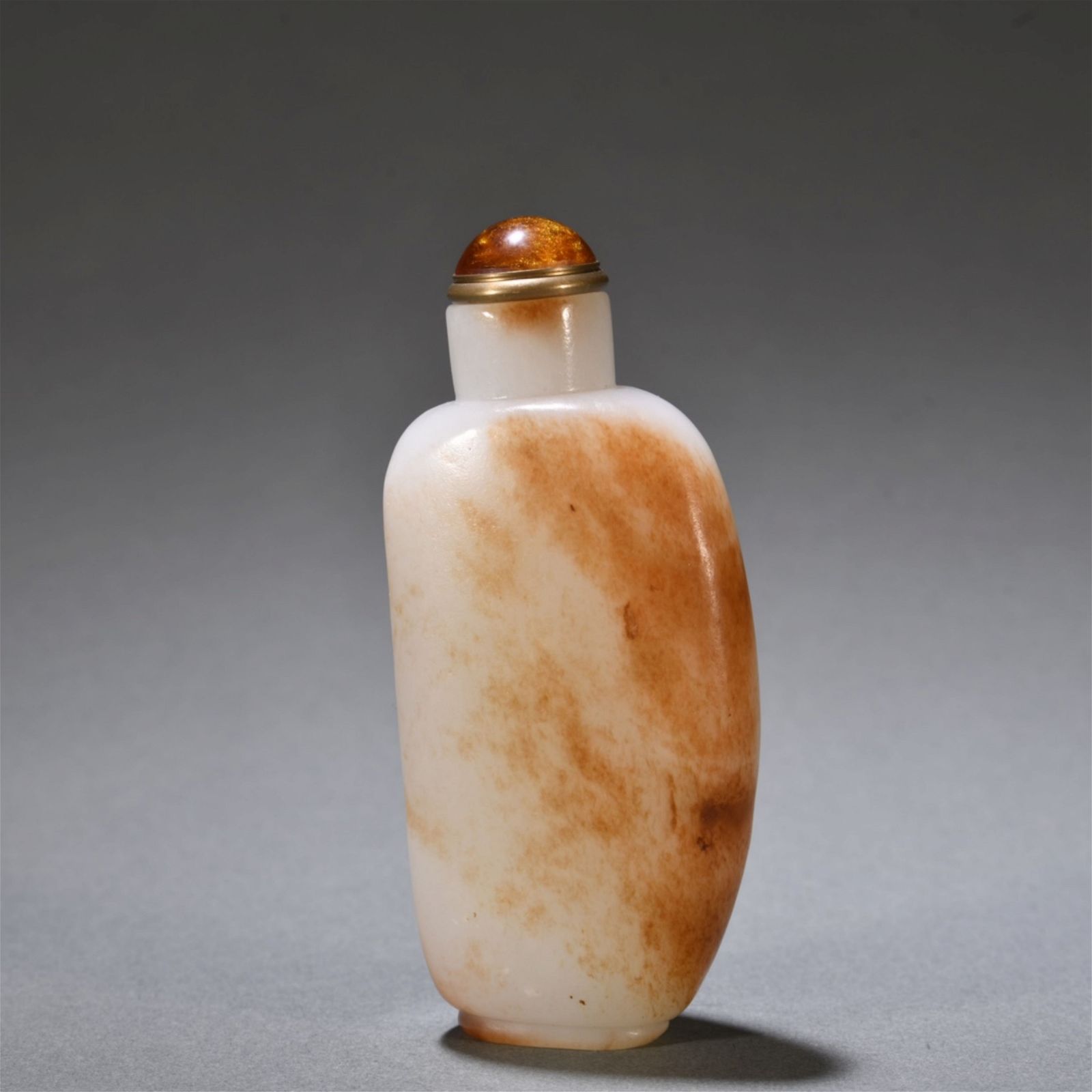 A CHINESE CARVED JADE SNUFF BOTTLEHt 11cm 3d0a8e