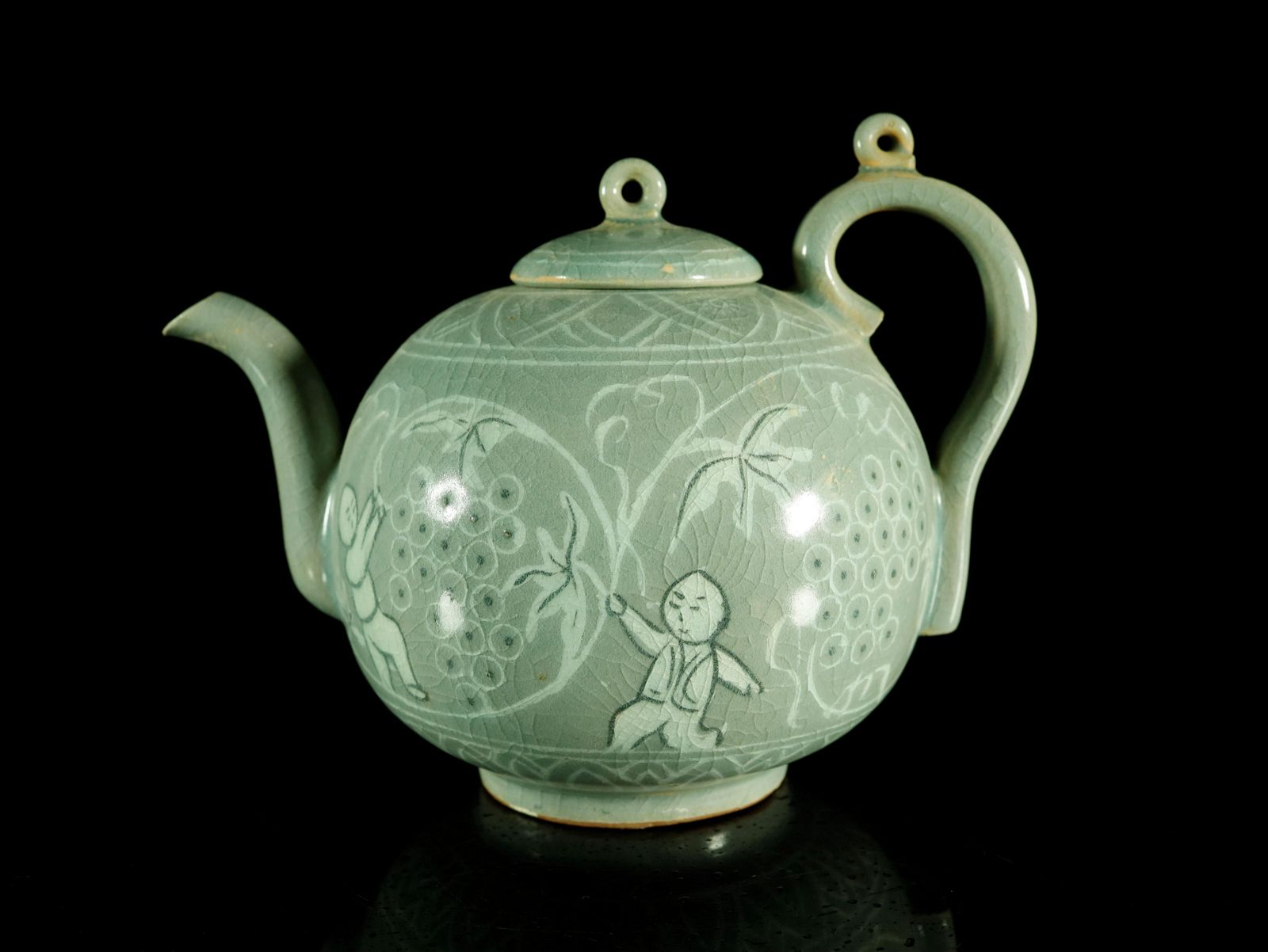 A RARE AND TOP KOREAN CELADON-GLAZED