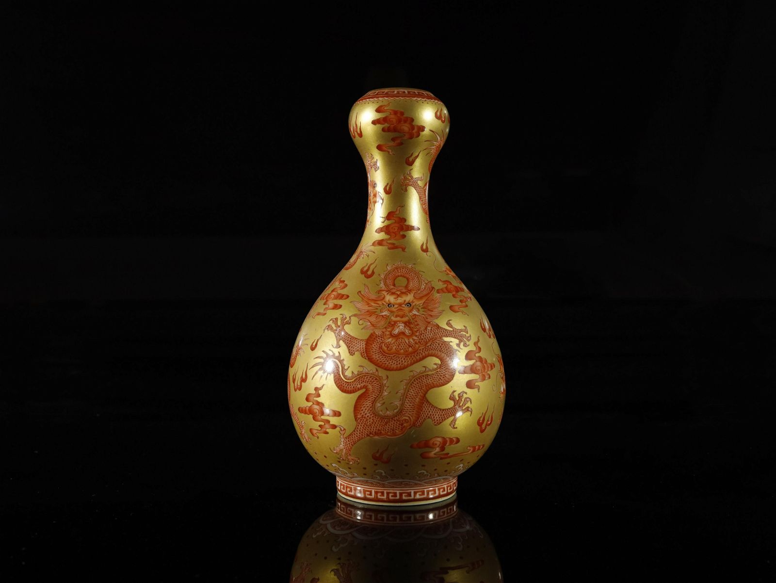 A GOLD-GLAZED 'DRAGON' VASEA Gold-Glazed