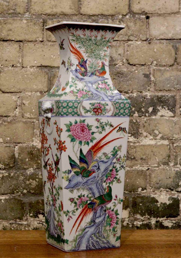 CHINESE PORCELAIN SQUARE VASE LARGE 3d1047