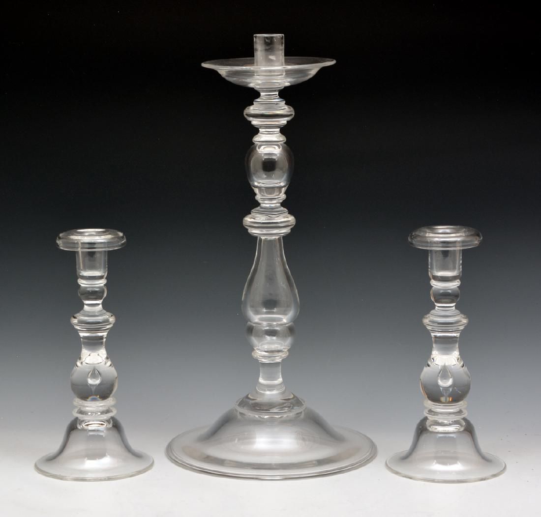 GROUPING OF 3 STEUBEN ART GLASS CRYSTAL