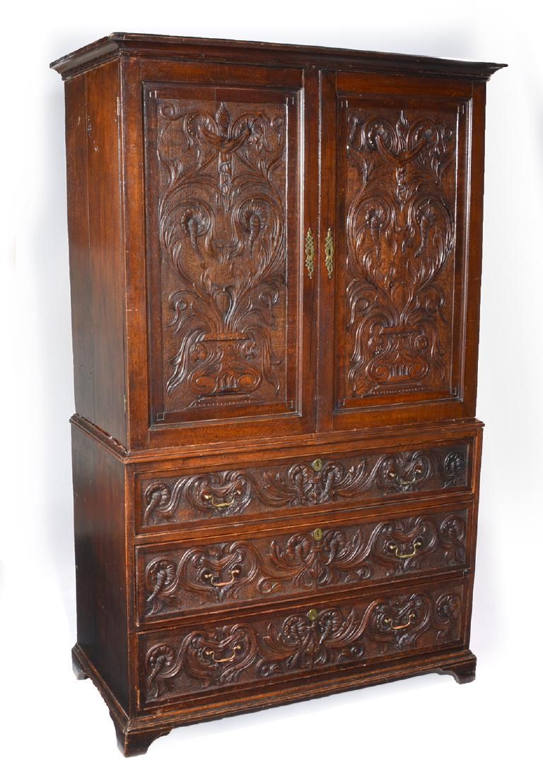 ENGLISH OAK LINEN PRESS 19TH C English 3d1734