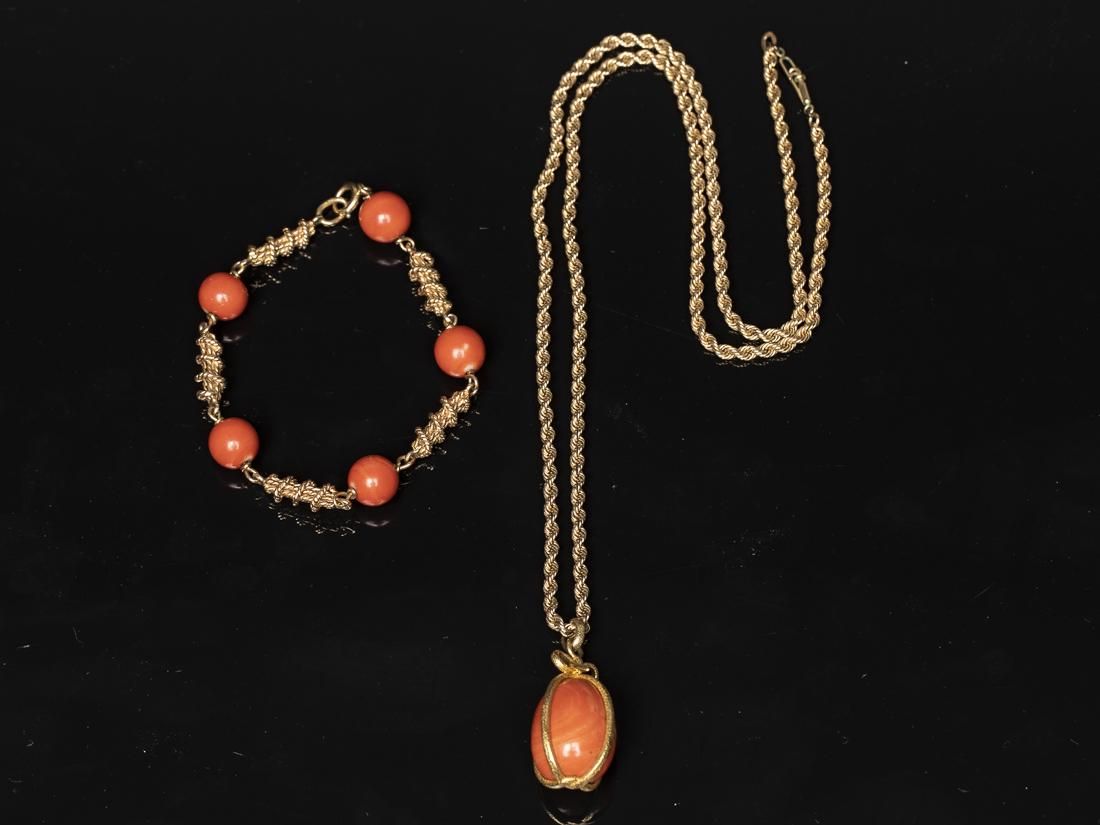 14K GOLD AND CORAL NECKLACE AND 3d302a