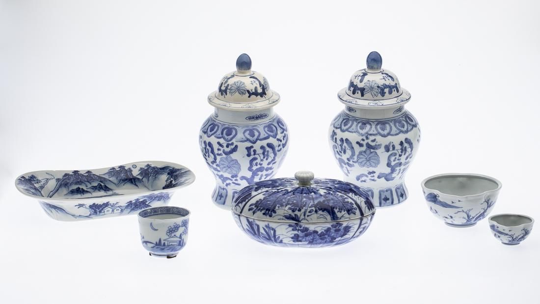 GROUP OF 7 CHINESE BLUE & WHITE