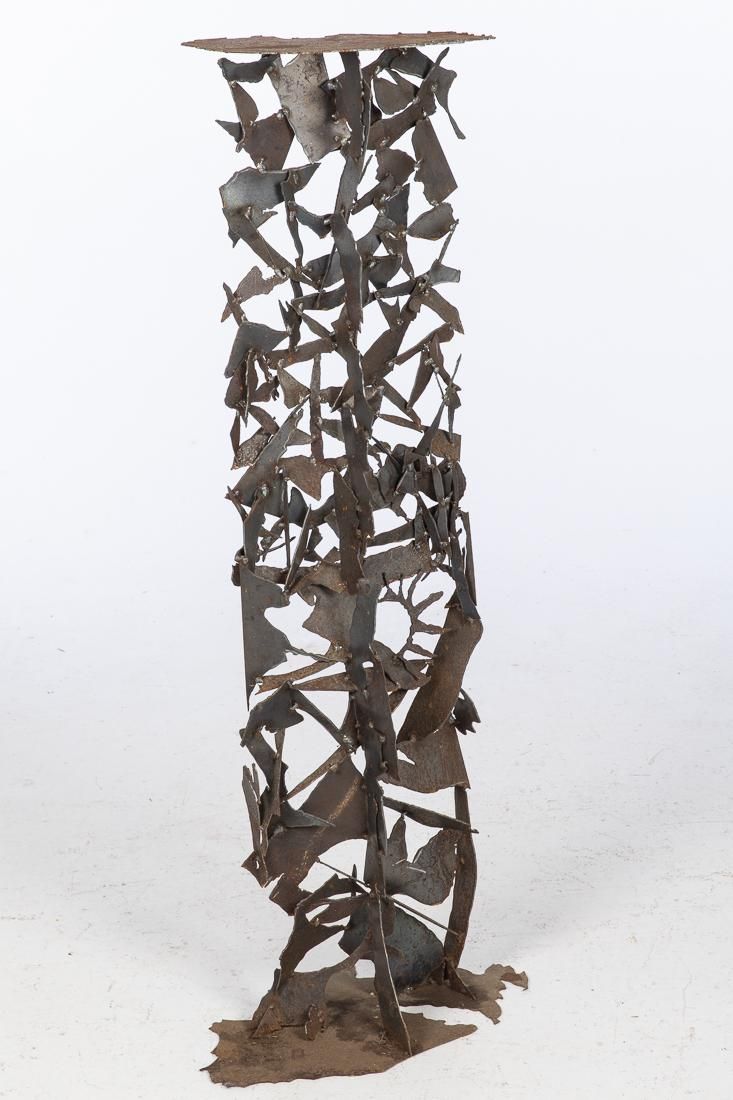 JOHN BUCCI, VERTICAL METAL SCULPTURE(Illinois,