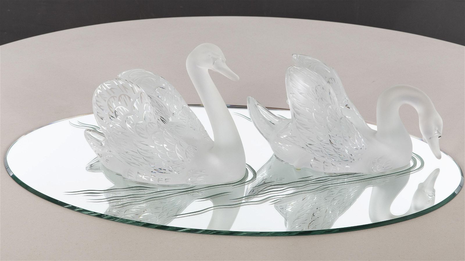 PAIR OF LALIQUE GLASS SWANS WITH 3d331b