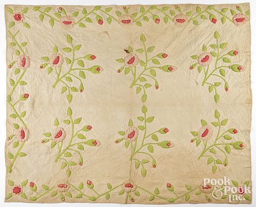 TRAPUNTO QUILT WITH FLORAL DESIGNTrapunto 3d34ff