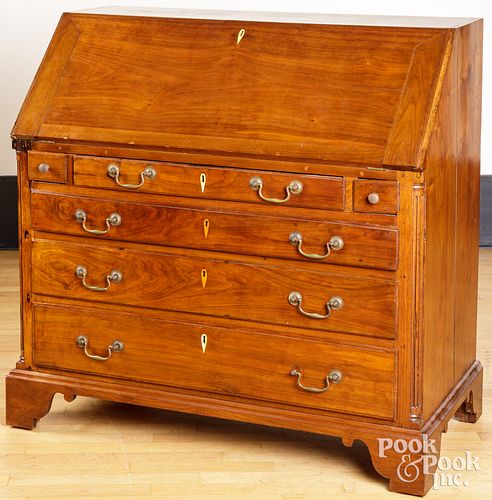 PENNSYLVANIA CHIPPENDALE WALNUT 3d3728