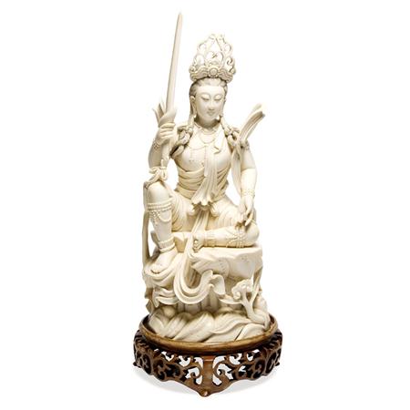 Chinese Ivory Carving of Guanyin  682da