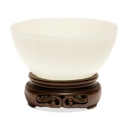 Chinese White Jade Cup
	  Estimate:$3,000-$5,000