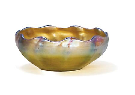 Tiffany Favrile Ribbed Glass Bowl  68011