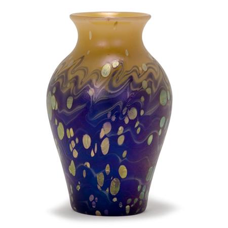 Unsigned Loetz Glass Vase Estimate 1 000 1 500 6801c