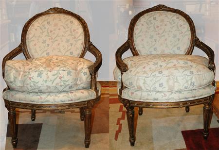 Pair of Louis XVI Style Carved 6818a