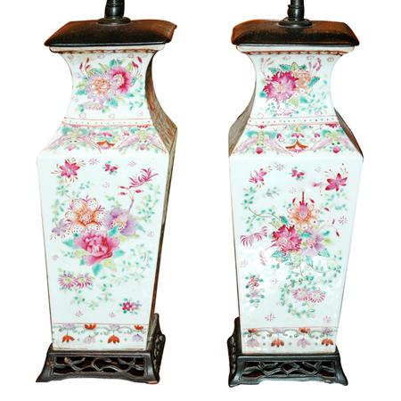 Pair of Chinese Export Famille 68439